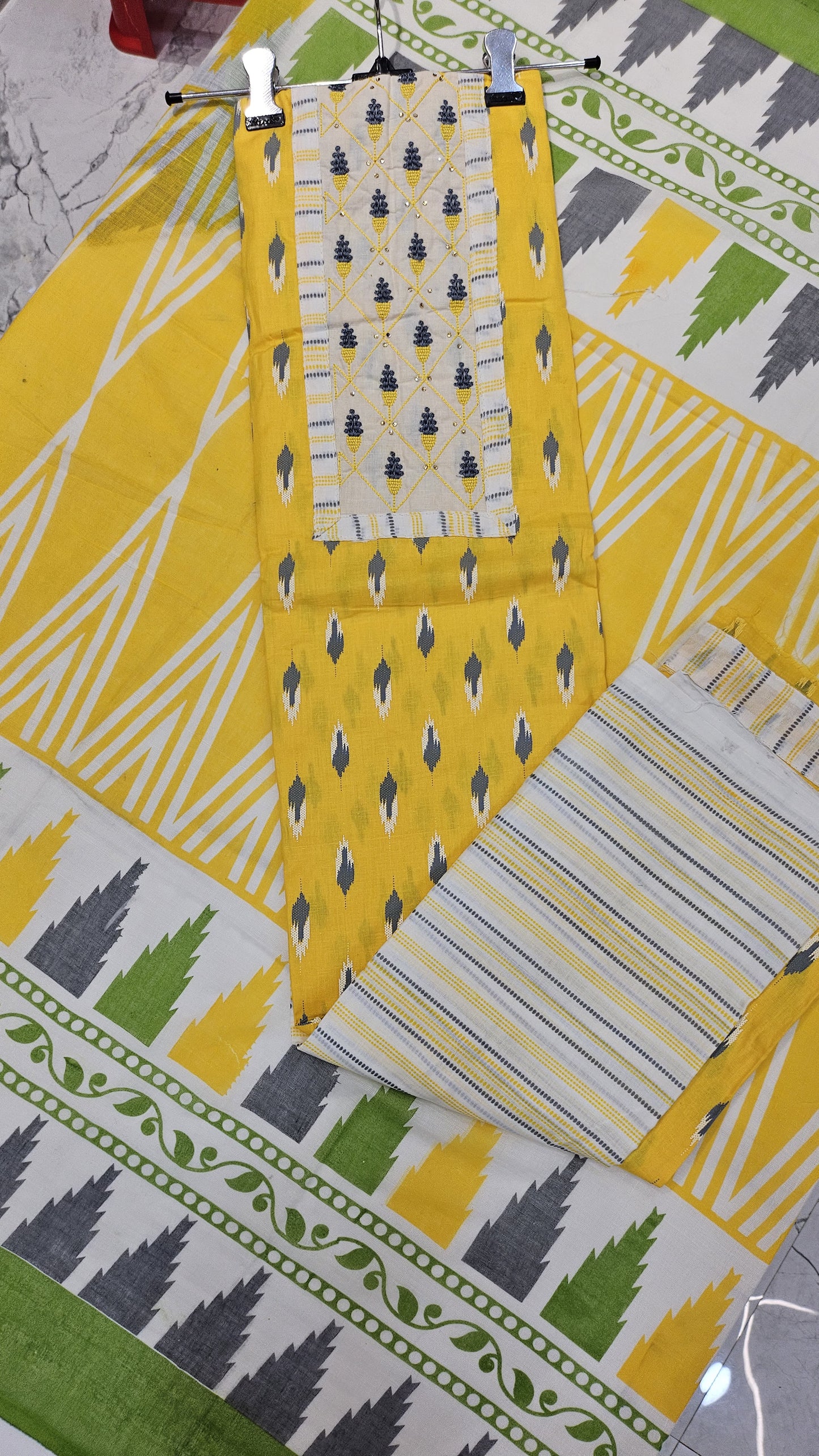 Super cool Yellow Cotton printed suit